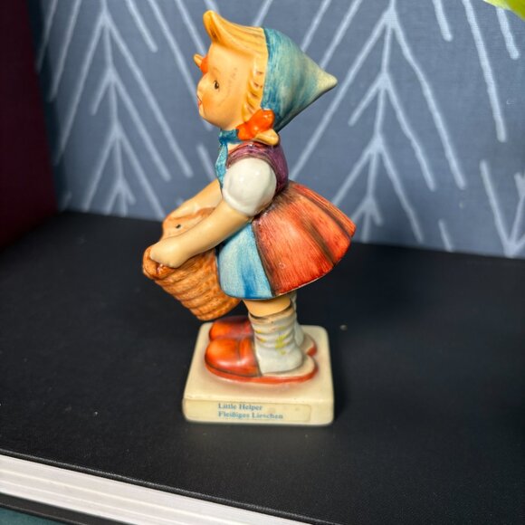 Vintage Hummel Little Helper Figurine TMK6 Goebel Girl with Basket 1980s - Picture 3 of 14